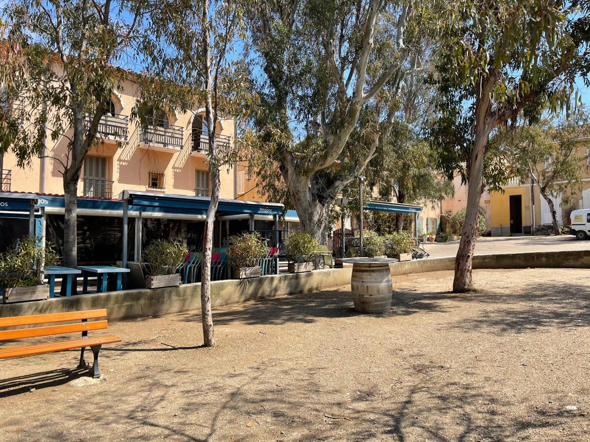 דירות פורקרול Latitudes 43 מראה חיצוני תמונה